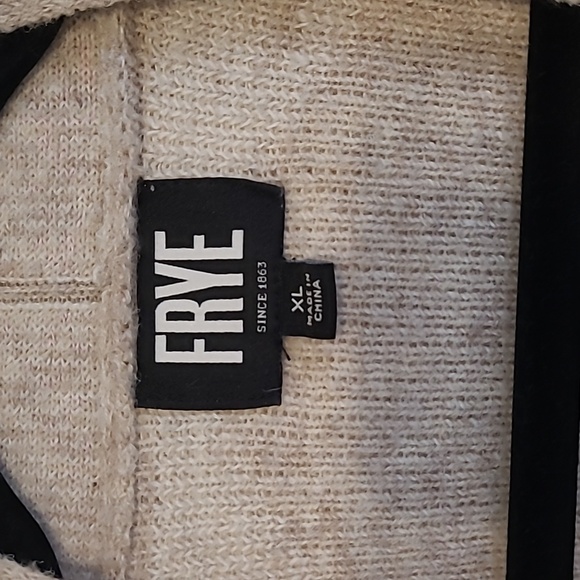 Sweater Cardigan - Picture 2 of 4